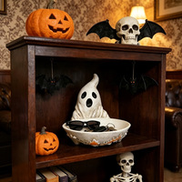 Statue en résine de fantôme d'Halloween en forme d'horloge, peinte à la main, décoration artistique pour la maison, idéale pour une présentation festive sur table