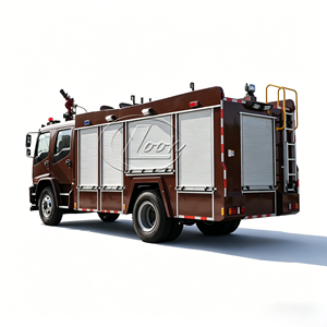 Camion de lutte contre l'incendie durable iSUZU 4x2 6000L avec réservoir renforcé, résistant aux chocs, véhicule de sauvetage incendie, livraison rapide - Product Image 1