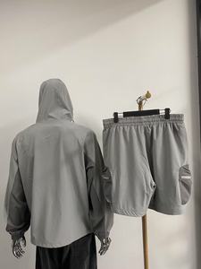 <span class=keywords><strong>City</strong></span> Streetwear Jogging Costume Unisexe Survêtement 2 Pièces Ensemble Gym Fitness Survêtement Survêtement Athlétique Nylon Coupe-Vent Ensembles - Product Image 2