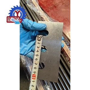 <span class=keywords><strong>Couteaux</strong></span> à ordures eurasiens Lames de déchets en plastique Rouleau de coupe Broyeur de pneus Machine de concassage Métal Petit déchet Pneu Broyeur en laiton - Product Image 2