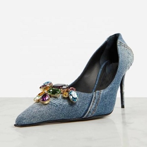 Escarpins à talons aiguilles pour femmes, en jean chic, à bout pointu, ornés de strass colorés - Product Image 2