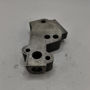Bloc de fixation de filtre moteur robuste pour Quanchai QC4105ZLQ, référence 2410201100501, pièce moteur, 1 kg, garantie 6 mois - Product Image 2