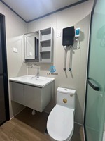Villa préfabriquée prête à l'emploi de 40 pieds sur 20 pieds, 2, 3, 4 ou 5 chambres, maison conteneur isolée extensible avec toilettes
