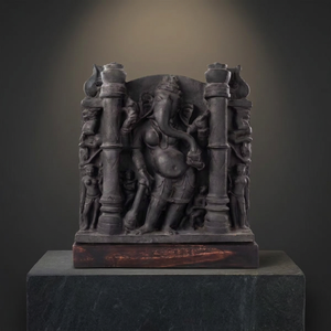 Sculpture en pierre de Ganesha féminin Vinayaki, réplique d'art du patrimoine hindou du XIe siècle - Product Image 3