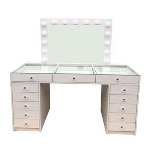 Mesa <span class=keywords><strong>de</strong></span> tocador clásica moderna <span class=keywords><strong>con</strong></span> paneles <span class=keywords><strong>de</strong></span> madera y cajones, <span class=keywords><strong>con</strong></span> espejo iluminado <span class=keywords><strong>para</strong></span> dormitorio, sala <span class=keywords><strong>de</strong></span> estar y soluciones <span class=keywords><strong>para</strong></span> salones <span class=keywords><strong>de</strong></span> <span class=keywords><strong>belleza</strong></span> - Product Image 3