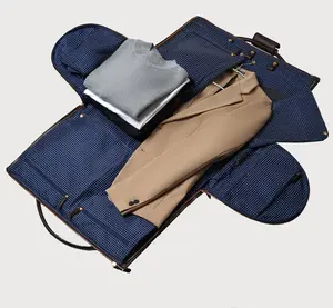 Tuta da viaggio pieghevole da uomo in pelle vegana nera personalizzata borsone da viaggio Weekender borsa da viaggio convertibile con ruote per vestiti