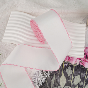<span class=keywords><strong>Ruban</strong></span> gros-grain blanc en dentelle crochetée <span class=keywords><strong>avec</strong></span> points de lune et points bouclés roses pour la confection d'accessoires capillaires pour filles - Product Image 4