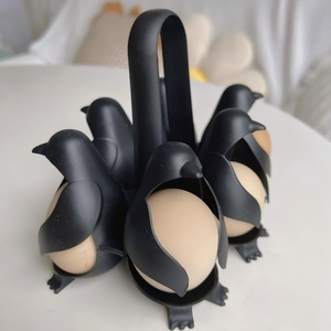 Gadget <span class=keywords><strong>de</strong></span> cuisine transfrontalier : Cuiseur à œufs <span class=keywords><strong>Pingouin</strong></span> avec support <span class=keywords><strong>de</strong></span> cuisson vapeur pour œufs et support pour œufs durs, pour usage domestique - Product Image 5