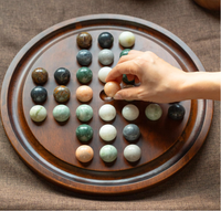 Jeu de solitaire de luxe en bois personnalisé : plateau en bois massif, 32 billes en marbre naturel, stratégie pour un seul joueur et jeux intelligents