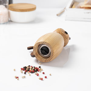 Moulin à sel et à poivre manuel en <span class=keywords><strong>bois</strong></span> en forme de chat de luxe, noyau de broyage de deuxième génération, matériau en <span class=keywords><strong>bois</strong></span>, utilisation manuelle, cadeau mignon emballé dans une boîte - Product Image 6