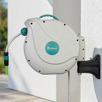 Carrete de Manguera de Jardín Ajustable para Montar en la Pared con Manguera de PVC Retráctil, Diseño Anti-UV y Rebobinado Automático para Riego en Exteriores