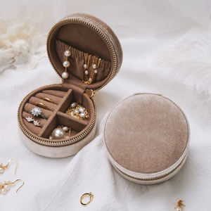 Boîtes à bijoux en velours portable, logo personnalisé, rangement pour pendentif, collier, bracelet, forme, fermeture à glissière, coussin en velours - Product Image 2