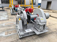 Extracteur de câble de treuil alimenté par moteur diesel personnalisé guindeau avec câble métallique treuil de bateau diesel haute performance pour utilisation marine