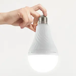 مصباح LED ببطارية قابلة لإعادة الشحن A60 E27/E26 7W 9W 12W 15W 18W مصباح Led للتخييم المنزلي