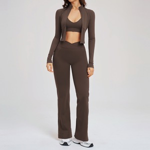 Ensemble <span class=keywords><strong>de</strong></span> vêtements <span class=keywords><strong>de</strong></span> sport pour femmes, 3 pièces, personnalisé, vente en gros, fitness, yoga, tenue <span class=keywords><strong>de</strong></span> sport sans couture, sweat-shirt à manches longues, ensemble <span class=keywords><strong>de</strong></span> yoga - Product Image 4