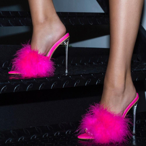 Signore di estate Scarpe a punta di pelliccia tacchi alti più di formato <span class=keywords><strong>sandali</strong></span> pelliccia tacchi per le donne - Product Image 1