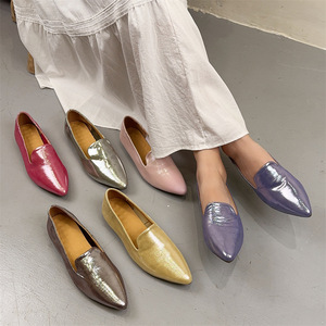 Chaussures <span class=keywords><strong>bateau</strong></span> grises pour femmes avec bout pointu Ladies' Casual Solid Patent Flat and Breathable <span class=keywords><strong>Slip</strong></span>-On Closure pour la saison d'automne - Product Image 5