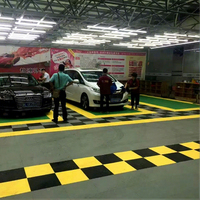Dalles de sol de garage en PP antidérapantes et emboîtables en gros, tapis imperméables à clic amovibles pour une utilisation en extérieur dans les salles de sport, les stations de lavage de voitures