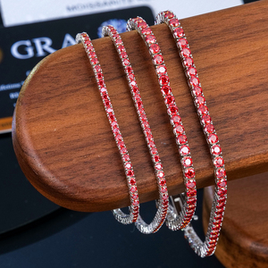 Bracelet Tennis en Argent 925 Plaqué Or Blanc avec Chaîne et Maillons, Moissanite Rouge Taille Ronde Brillante VVS Sertie de Pierres, Vente en Gros - Product Image 1