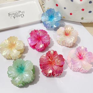 Yilibei New Wholesale <strong>Colorful</strong> Plumeria <strong>Flower</strong> <strong>Hair</strong> <strong>Claw</strong> Fashion Elegant <strong>Flower</strong> <strong>Hair</strong> <strong>Claws</strong> Top <strong>Hair</strong> Accessories for Women - Product Image 3