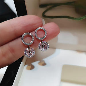 Boucles d'oreilles en or rose avec zircon rond, design géométrique en cercle, pour femmes, bijoux tendance pour les fêtes - Product Image 6