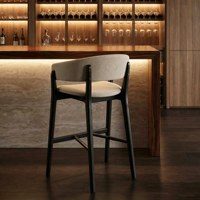 Tabouret de bar commercial de style nordique en bois massif à dossier haut avec accoudoirs et repose-pieds - Chaise de salle à manger d'hôtel au design minimaliste