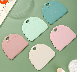 Plastic Pastry Dough Icing Fondant Cutter Chopper Scraper Cake Decorating Smoother Kitchen Baking Tool