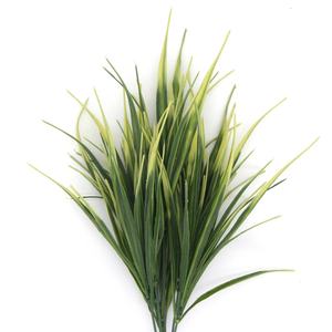 Fougère artificielle de plantes réaliste et durable pour la <span class=keywords><strong>d</strong></span>écoration intérieure de la maison et du bureau, l'affichage <span class=keywords><strong>des</strong></span> expositions et la <span class=keywords><strong>d</strong></span>écoration intérieure <span class=keywords><strong>des</strong></span> hôtels - Product Image 6