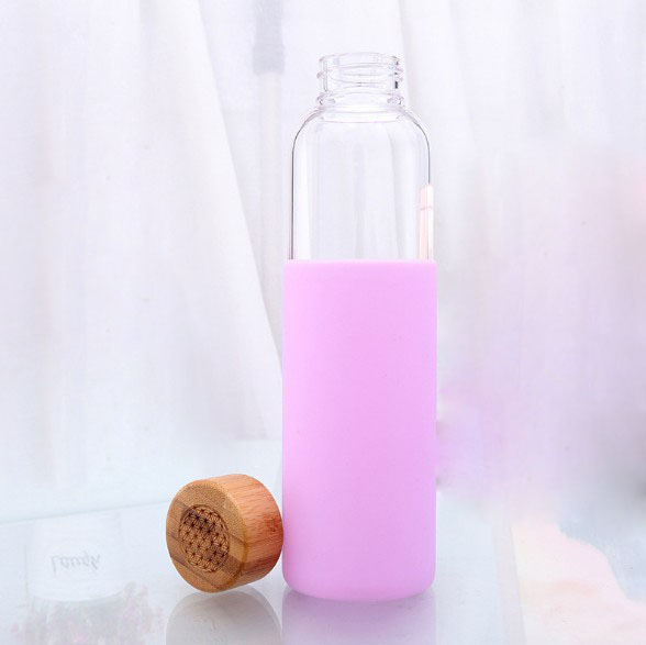 Best BPA-Free Borosilicate Glass Water Bottle with Protective Silicone Sleeve and Bamboo Lid - Dishwasher Safe