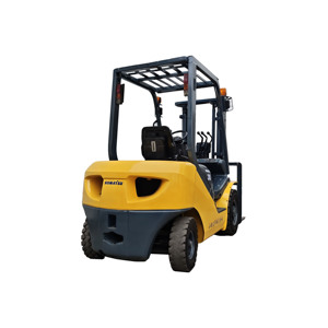 Montacargas Usado Komatsu FD30 3T para Contenedores con Desplazador Lateral Hidráulico, Motor Diésel, Neumáticos Sólidos y Mástil de Dos Etapas - Product Image 1