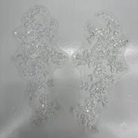 Applique de col en tulle brodée de fleurs tridimensionnelles en perles et sequins