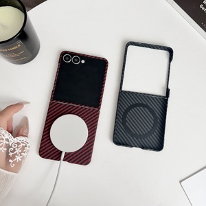 Capa Protetora de Novo Design, Dobrável e à Prova de Choque para Celular com Forte Ímã para Samsung Galaxy Z Fold 3/4/5/6 - Product Image 5