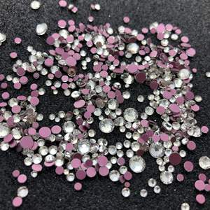 Yantuo 3D Nail Strass Super Bling Pink Back Rose & Golden Base Crystal White Rhinestones Hecho de vidrio Premium - Product Image 1