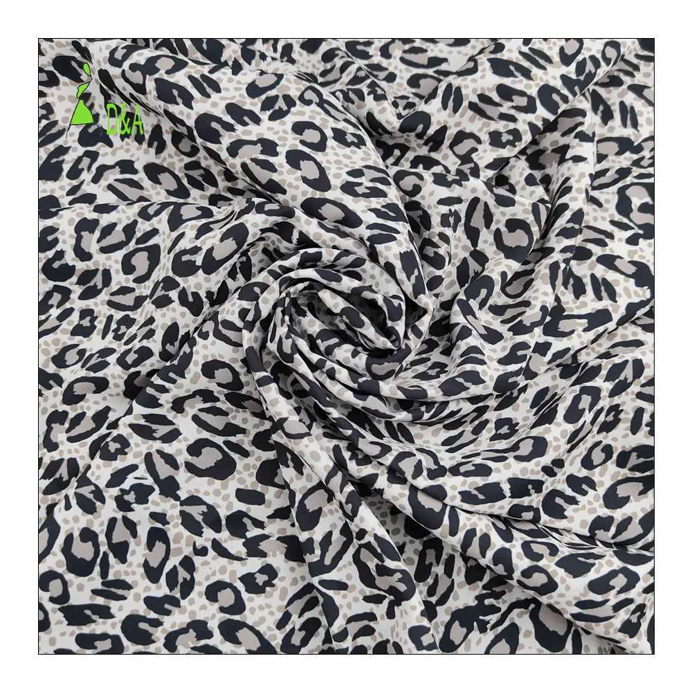 Tùy Chỉnh In Kỹ Thuật Số Vải Leopard Động Vật Lụa Satin 100% Polyester Bán Buôn Phụ Nữ In Vải Dệt Tracksuit Vải