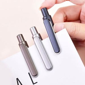 Elegante Bolígrafo Retráctil de Plástico Minimalista, Bolígrafo Ejecutivo con Logotipo Personalizado Grabado para Oficina - Product Image 3