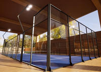 Système d'éclairage en treillis métallique sur mesure de 1020 mètres pour extérieur en Europe, durable, durée de vie de plus de 15 ans, meilleurs fabricants de terrains de padel
