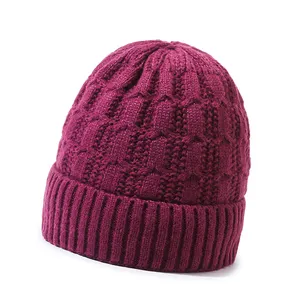 Gorro de punto personalizado Jacquard Winter Beanie 100% Gorro de punto acrílico Gorro de invierno Unisex