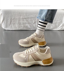 Nouvelles Chaussures <span class=keywords><strong>de</strong></span> Course Légères en Toile pour <span class=keywords><strong>Femme</strong></span>, Version Coréenne, Rehaussantes, Printemps 2026 - Product Image 1