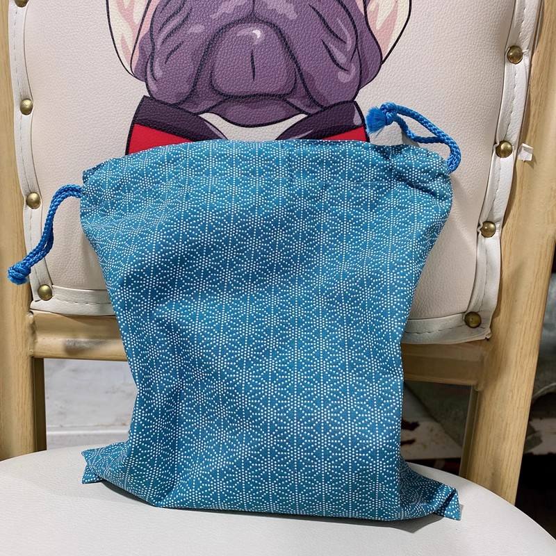 สีน้ำเงิน