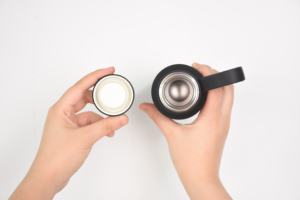 Venta caliente 12oz 20oz portátil de doble pared de acero inoxidable botella de vacío estancia caliente mantener frío en pintura de goma aceptar personalizado - Product Image 4