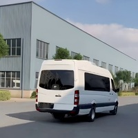 Bus de luxe de 7,5 m avec couchage |   Sièges inclinables |   Déplacement longue distance de nuit