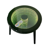 Fabricant de mobilier de maison Table de jeu infinie Table d'appoint basse Pieds en bois Finition noyer avec éclairage LED