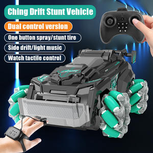 Auto Acrobatica ad Alta Velocità Fuoristrada con Controllo Gestuale, Fotocamera 1080P HD, Funzione Spray, Controllo Wireless, Batteria Ricaricabile e LED - Product Image 4