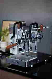 Machine à café expresso à poignée en bois massif 220V Échangeur de chaleur pour système de chaudière pour équipement de fabrication de café - Product Image 2
