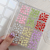 12grilles de breloques pour nail art : Cœur léopard, étoile, nœud, nœud papillon scintillant, pêche tachetée, accessoires de manucure 3D Kawaii