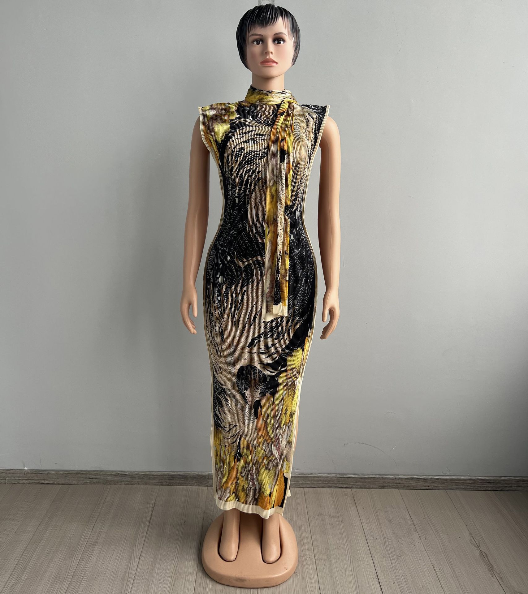 Pleated dress 49