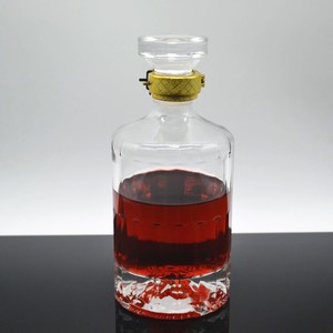 Buscar elegante claro de lujo de encargo botellas de licor para Ginebra tequila whisky ron con tapa - Product Image 3