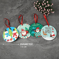 Etiquetas Colgantes Circulares Navideñas Personalizables, Impresas en UV HD, de Cerámica Moderna, Resistentes al Agua y Ecológicas, 7.6cm de Diámetro