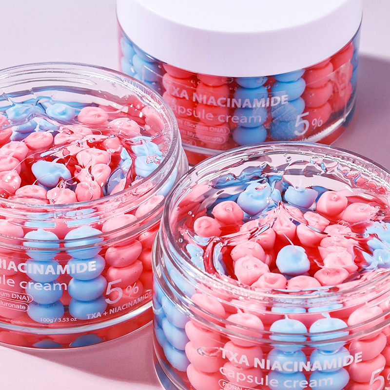 Crème pour le visage en capsules avec ADN de saumon, niacinamide et panthénol