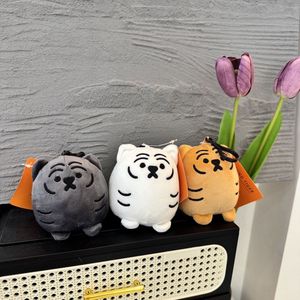 Chinesischer Tiger Plüsch-Schlüsselanhänger im Ins-Stil, beliebte Internet-Puppe, Spielzeug, Taschenanhänger, Geschenk, unverpackt - Product Image 3